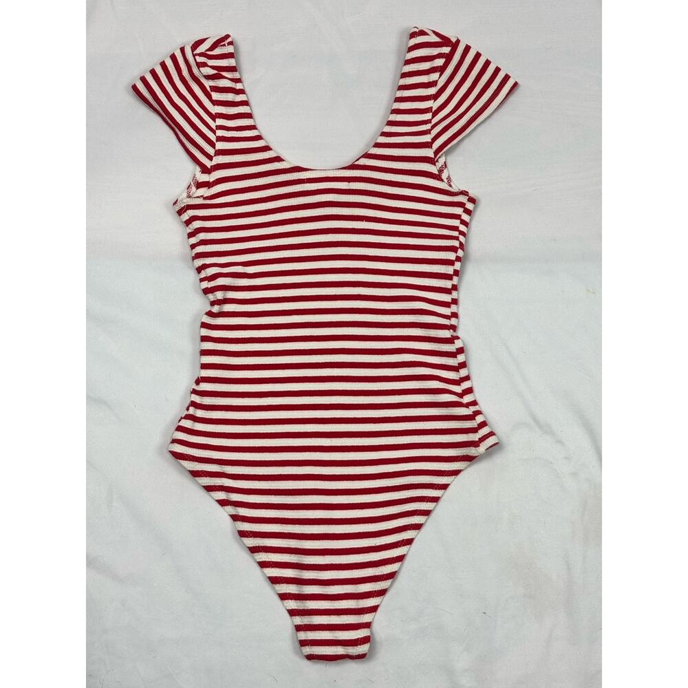 Altar'd State Red White Striped Flutter Sleeve Bodysuit Sweetheart Knot M Retro - Picture 7 of 7